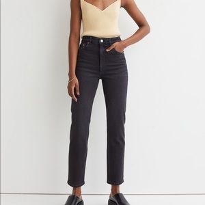 H&M Vintage slim high ankle straight leg black high waisted jeans rarely worn 6